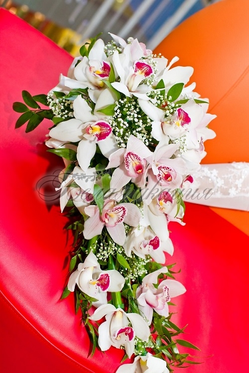 Букет невесты из орхидей с доставкой